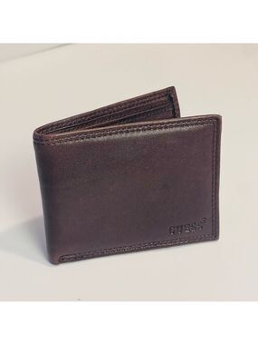 Guess Vintage Men’s Brown Genuine Leather Bifold Wallet